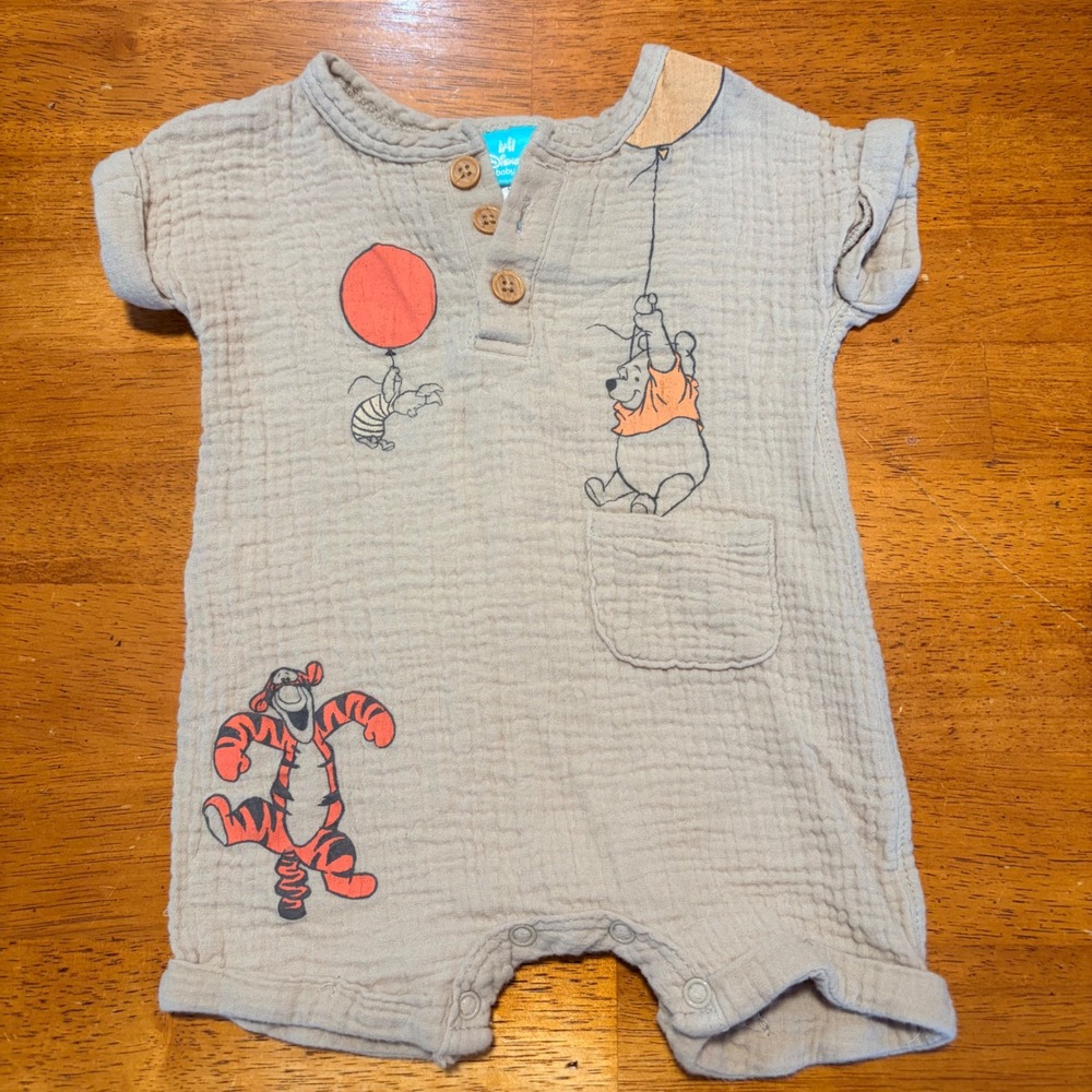 Disney Baby Romper 6/9M Tan Winnie the Pooh Tigger Muslin Gauze Henley MYWR210
